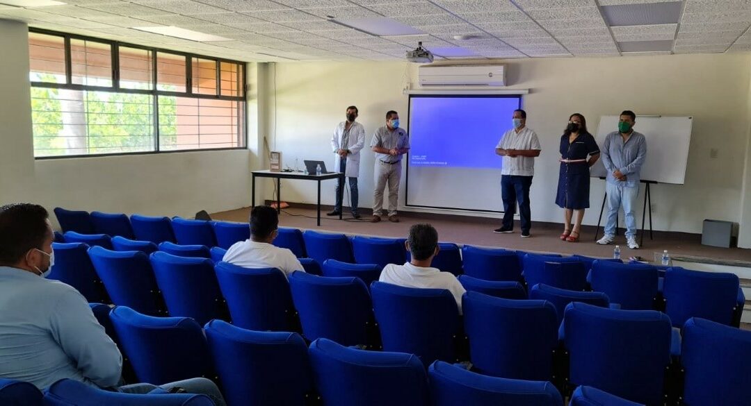 Autoridades de la UTCGG se reúnen con transportistas para brindar capacitación en medidas de prevención por COVID-19