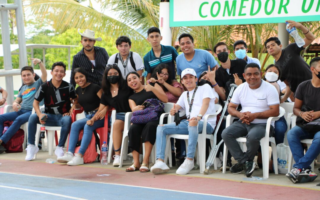 La UTCGG celebró el Día del Universitario